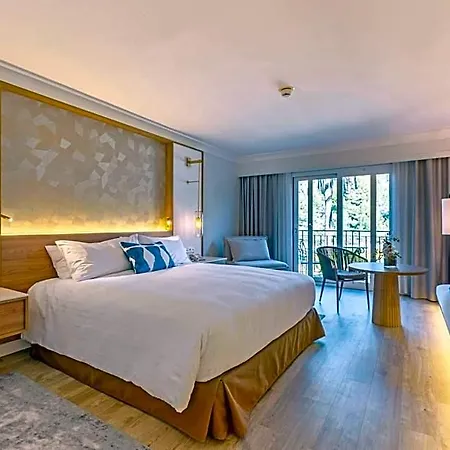 Marriott La Sella Golf & מלון